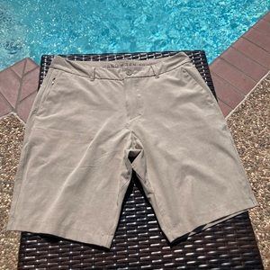 Hang Ten Men’s Hybrid Shorts size 34 color khaki/Camal